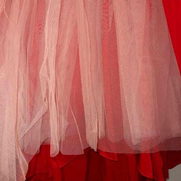 NWT Abby Paris x Lucci Lu Red Satin Off The Shoulder Gown‎ Size 4 - Picture 6 of 12